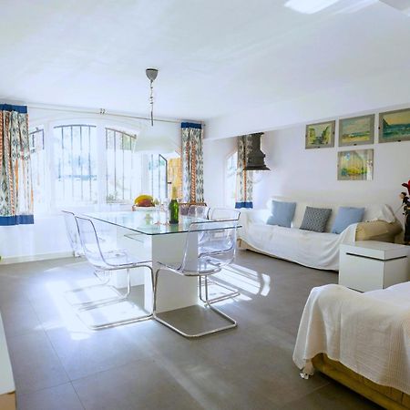 Roda de Bará Suitur Beachfront Apartment Roc De Sant Gaieta מראה חיצוני תמונה