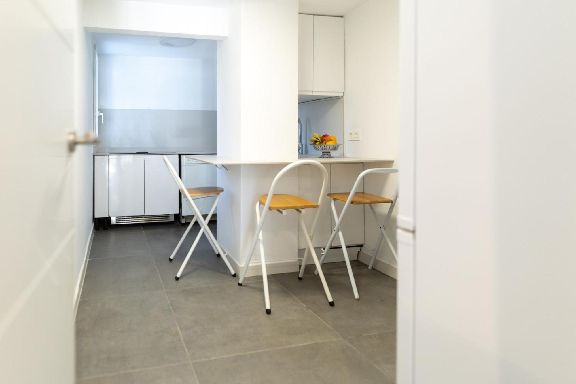 Roda de Bará Suitur Beachfront Apartment Roc De Sant Gaieta מראה חיצוני תמונה