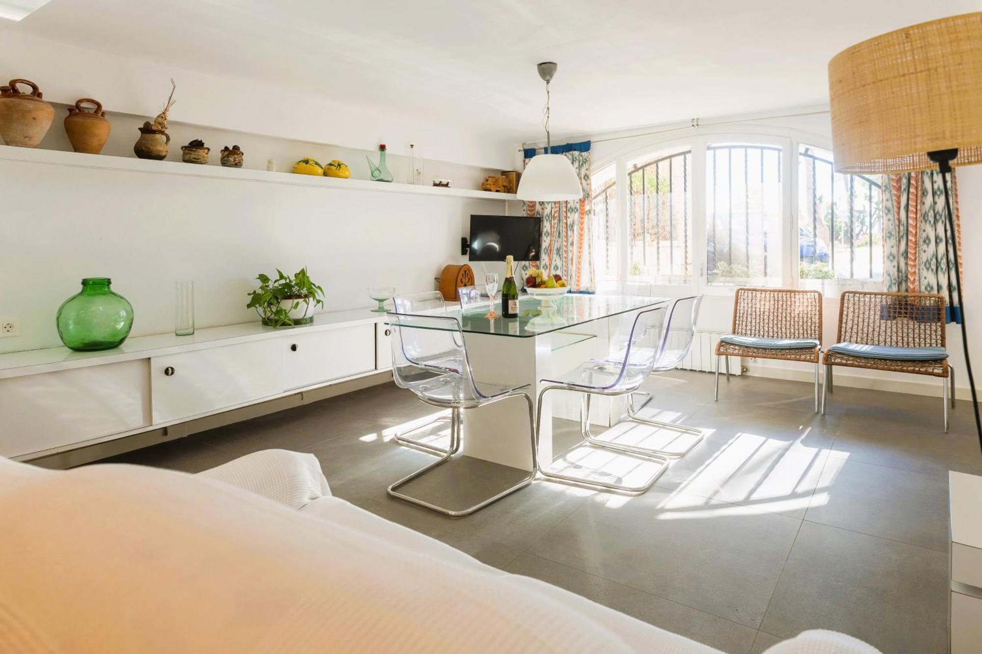 Roda de Bará Suitur Beachfront Apartment Roc De Sant Gaieta מראה חיצוני תמונה