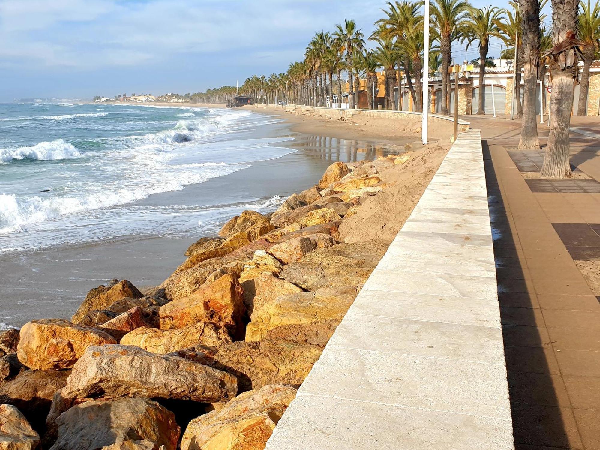Roda de Bará Suitur Beachfront Apartment Roc De Sant Gaieta מראה חיצוני תמונה